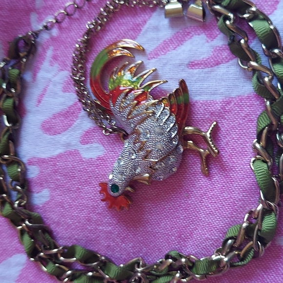 Betsey Johnson FARMHOUSE ROOSTER NECKLACE - Picture 3 of 12